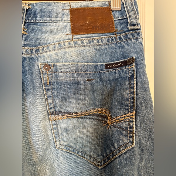 Mavi Blue Jeans. Mid rise straight leg. Size 31/32 - Picture 5 of 7